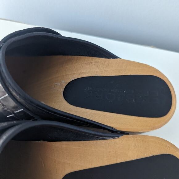 Women's Bjork 39 8 - 8.5 Open Back Wooden Clogs Crocodile Shoes Pair - Picture 7 of 7